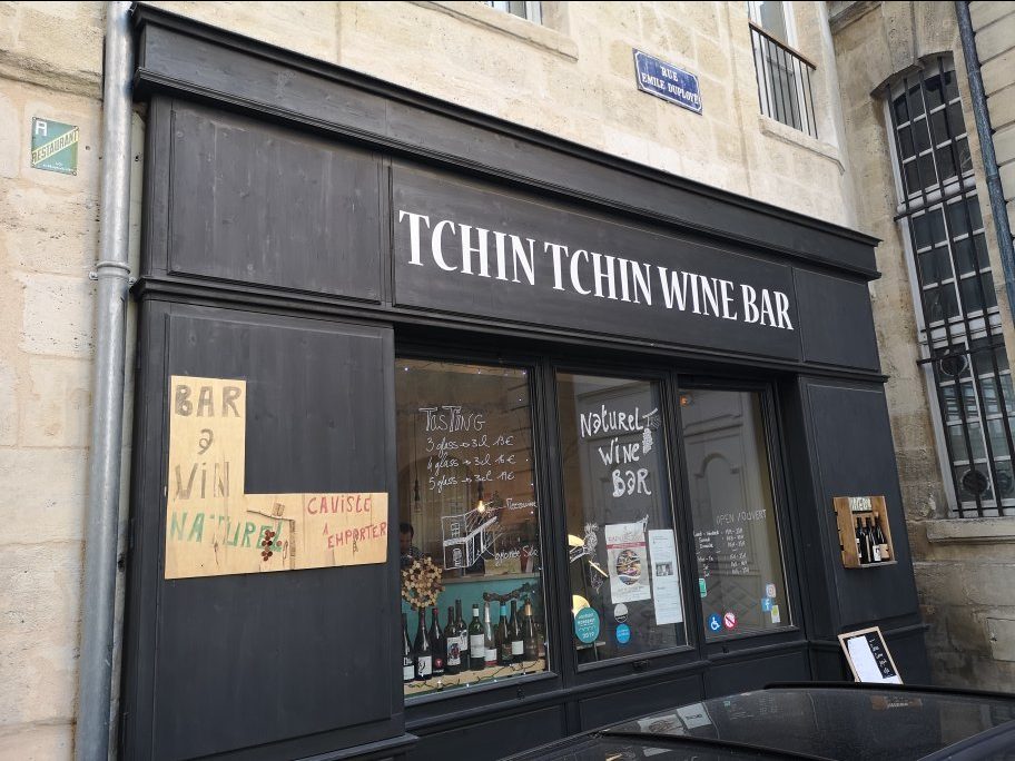 Façade de l'établissement Tchin Tchin Wine Bar